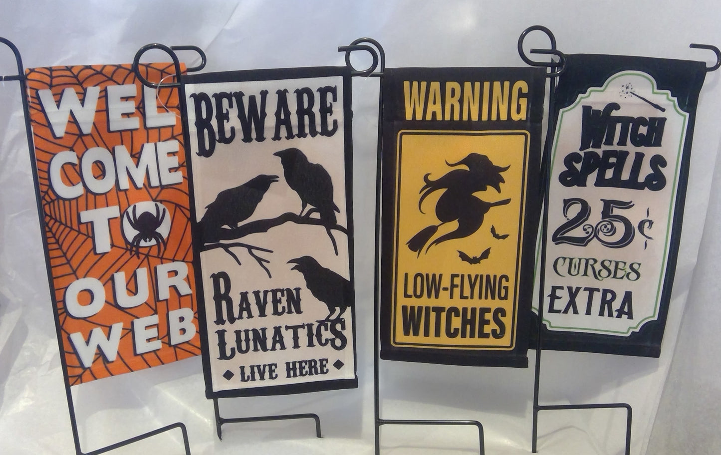 Halloween Mini-Flag w/Stake (CLEARANCE)